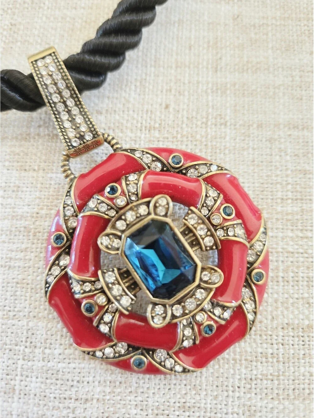 New HEIDI DAUS Newport Chic II Enamel Necklace RED statement Black Cord
